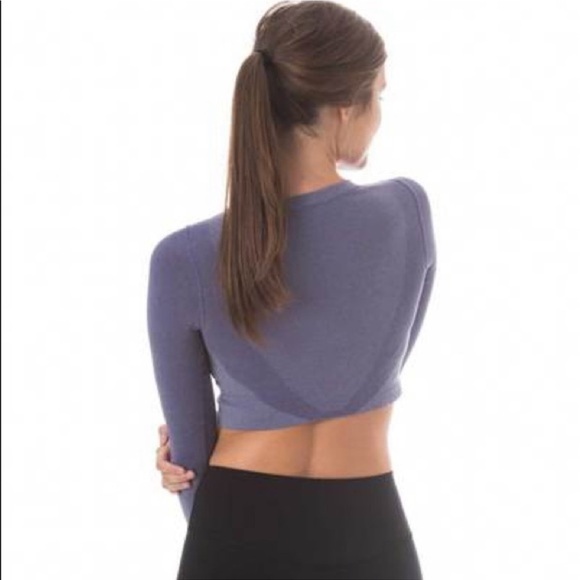 P’tula Invigorate Long Sleeve Cropped Fitted Seamless Workout Shirt NWT XS - Picture 8 of 9